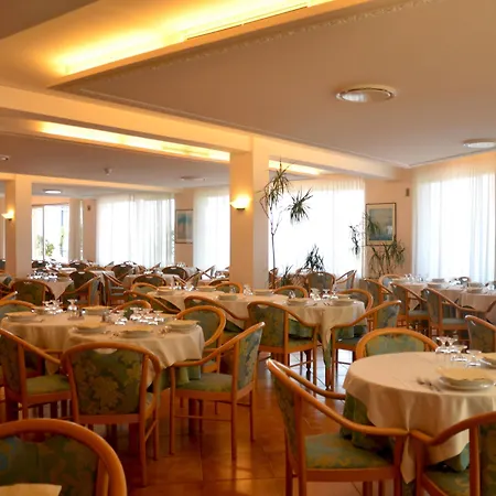 Piccolo Paradiso Otel 3*