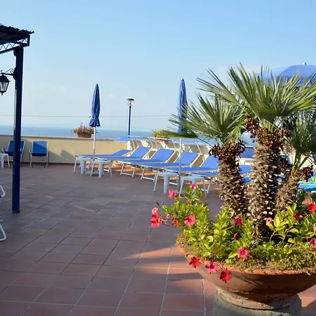 Piccolo Paradiso Otel