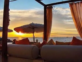 Piccolo Paradiso マッサ・ルブレンセ