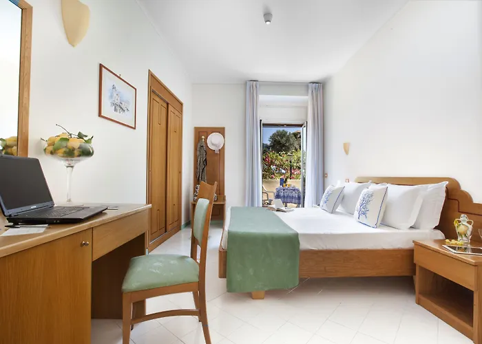 Piccolo Paradiso Hotel 3*